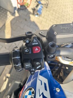 BMW R1250R - 15