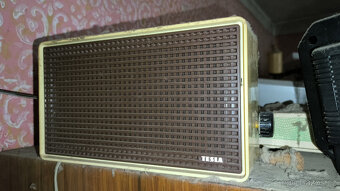 Retro rádia - různé druhy a značky - dřevěná i plastová / ba - 15