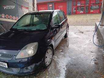 Ford fiesta - 15