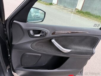 Ford Galaxy GHIA 7 míst 2.0TDCi 103kw - 15