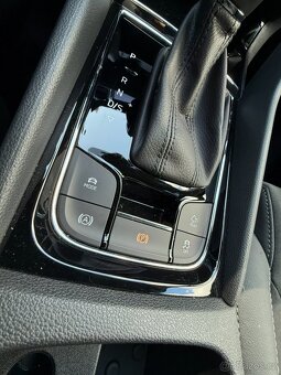 Škoda Kodiaq 2.0 TDI 147kw 4x4 ČR 1.MAJ 25 000km - 15