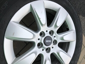Sada disků Mini 5x112 7,5x17 ET52 + zimní 225/55 R17 - 15