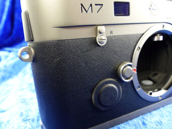 LEICA M7 50 let Leica M System Titanium se 3 objektivy v ori - 15