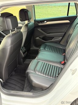 VW Passat 2.0 BI-TDI 176kw--4motion--Highline--DSG--194.000 - 15