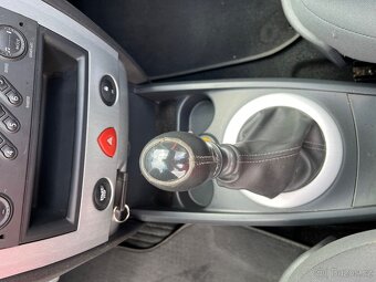 Renault Mégane 1.9 DCi 96 kW Karmann - 15
