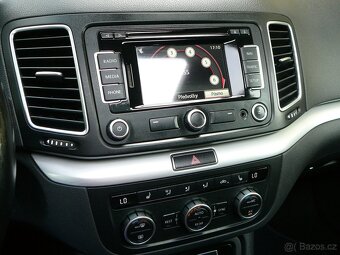 VW SHARAN 2.0 TDI 103KW PANORAMA CUP NAVI EL.DVEŘE PARKPILOT - 15