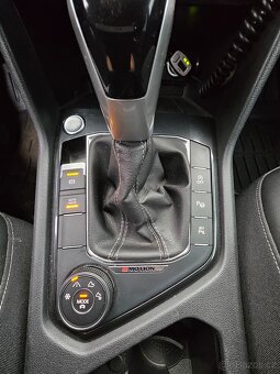 Vw Tiguan R-line 4x4 2.0tdi 147kw DSG 61tis km. V záruce - 15