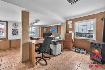 Prodej komerčního pozemku 6332 m2, Hradec n. Svitavou, okr.  - 15