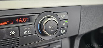 BMW 330i kabrio / manuál / Sportovní sedadla - 15