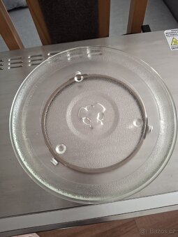 Mikrovlnná trouba s grilem zn. AMICA - 15