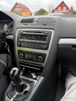 Škoda Octavia II Facelift kombi - 15