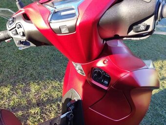 Honda SH 350 i ABS, TC (2021) kufr, CZ doklady ---- AKCE - 15