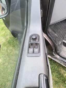 VW T5 4M, 103kW - 15