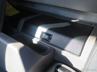 DAF LF 260 SCHLAD. SKŘÍN LAMBERT. MAN.12T - 15