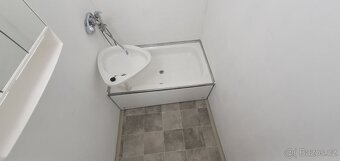 Pronajmu byt 40 m2, Králův Dvůr, Nad Stadionem - 15