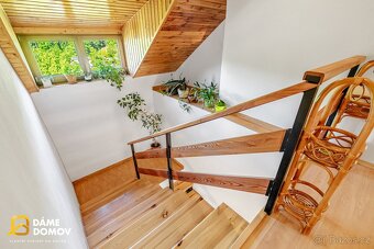 Prodej rodinného domu 5+1 (220 m2) s pozemkem 572 m2 - Luhač - 15