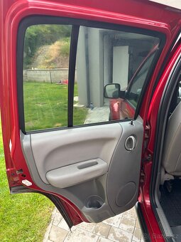 Jeep Cherokee KJ , Liberty , 2,8 CRD , r.v. 2007 - 15