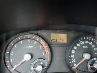 Kia Rio 1.4i 71kw nová STK - 15