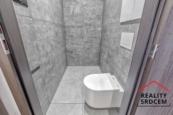 Pronájem nově zrekonstruovaného bytu 3+1 s lodžií, 72 m2, ul - 15