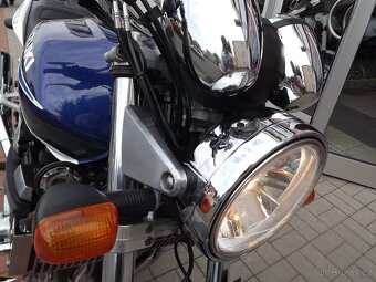 Suzuki GSX 1400 - 15