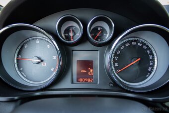 Opel Insignia 2.0 CDTI 96kW M6 - parkovacia kamera, navi - 15