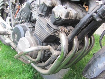 Honda CB900F BoľDor - 15