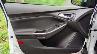 Ford Focus 1.5TDCi 88kW, 3/2017, NAVIGACE, VYHŘ.ČELNÍ OKNO - 15