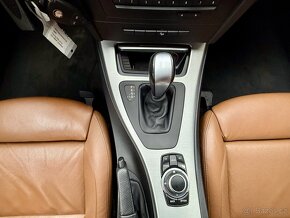BMW Řada 3,  330D 180 KW X-DRIVE M-SPORTPAKET - 15