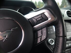 Ford Mustang, 2.3 TURBO - po velkém servisu, původ USA - 15