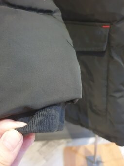 Krásná delší zimní bunda na hory - 15