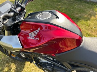 Honda CB125R 2019, 11 kW - 15