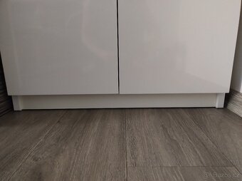 Skříně bílé lesk česká výroba 2 kusy - 15