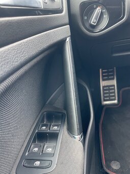 Golf 7 GTD DSG 135 kW TOP výbava, perfektní stav - 15