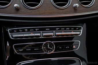 Mercedes-Benz E 220d 4MATIC All Terrain - 15
