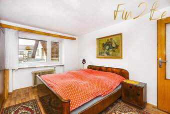 Prodej prostorného hezkého domu 5+1 s krbem, balkonem a zahr - 15