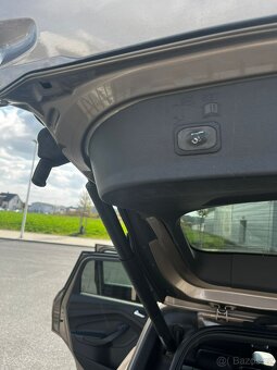 Ford Kuga ST-LINE - 15