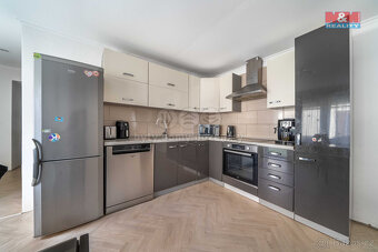 Prodej rodinného domu, 179 m², Neurazy - 15