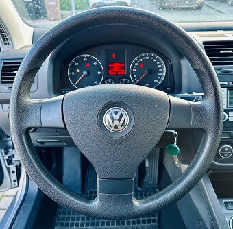 Volkswagen Golf 2.0TDi 4x4 115TKM TOP STAV - 15