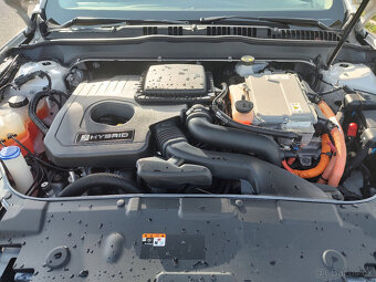 Ford Mondeo Combi 2,0 Hybrid Vignale - odpočet DPH - 15