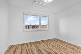 Prodej bytu 5+1 91 m² po rekonstrukci s krásným výhledem - 15