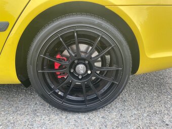 Škoda Octavia 2 RS 2.0 TFSI žlutá - 15
