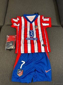 Dětské fotbalové dresy - Liverpool, Barcelona, paris, atd - 15