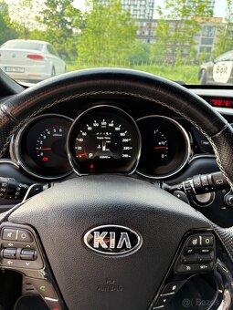Kia Ceed GT line 1,6 CRDI Automat - 15