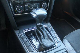Škoda Superb 1.8 TSI Elegance DSG - 15