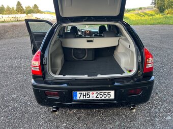 Chrysler 300C 6,1 SRT-8 - 15