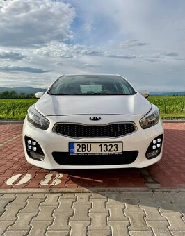 Kia Ceed 1,6 crdi 100 kw Gt line automat - 15