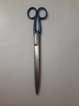 Nůž Fiskars, krejčovské nůžky, lžíce, vidličky, dvoumetr - 15