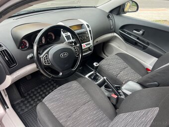 KIA CEED 1.6 CRDI 85KW /1.MAJITEL - 15