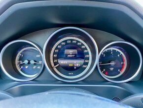 Mercedes-Benz Třídy E 200 BlueTEC / VÝHŘEV / 2014 - 15