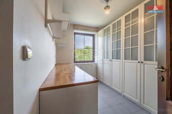 Prodej rodinného domu, 240 m², obec Mořina, Střední Čechy - 15